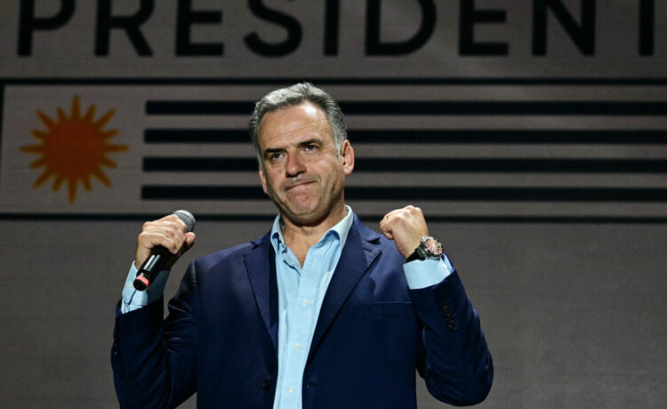 Yamandú Orsi es el nuevo presidente electo de Uruguay