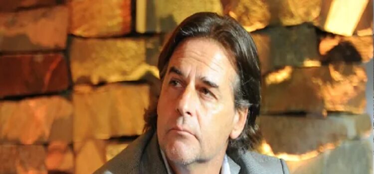 Luis Lacalle Pou llamó a una reunión con el Consejo de Ministros