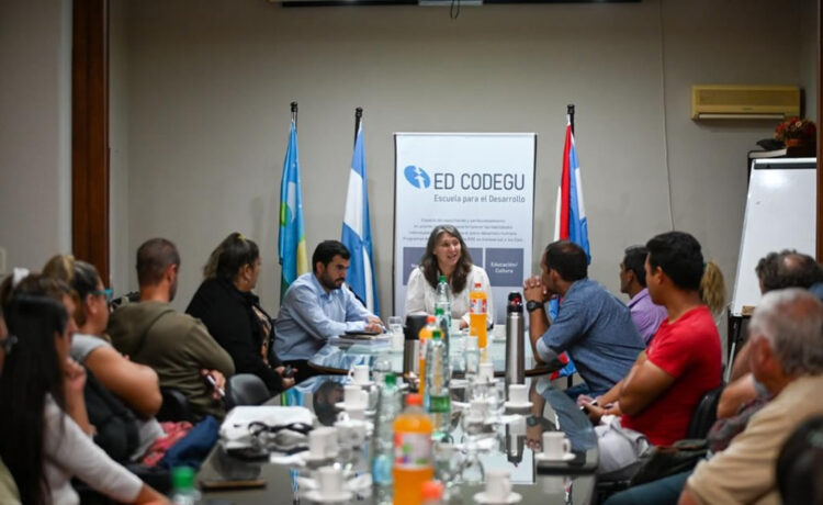 La titular del Instituto de Promoción Cooperativa y Mutualidades de Entre Ríos mantuvo una reunión de trabajo con cooperativas de la ciudad