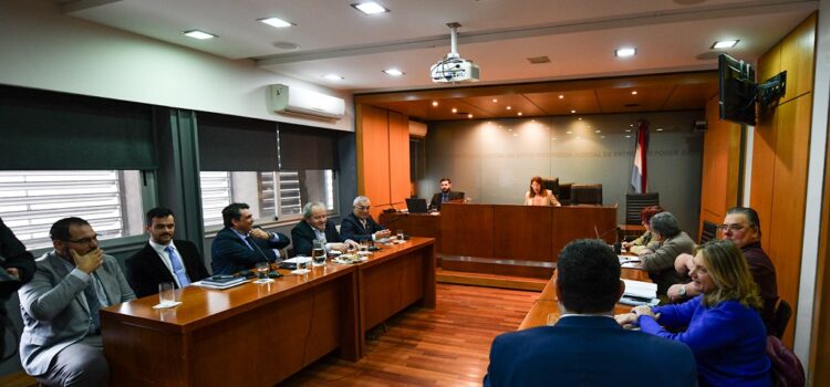 Con saludos por el día del maestro y algunos avances, prórroga hasta el martes para la propuesta salarial docente