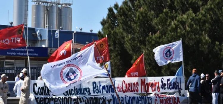 La Federación de Trabajadores de la Industria Láctea (FTIL) apuntó contra los despidos y cierres de plantas, y anunció su adhesión al paro general del PIT-CNT.