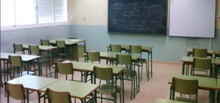 La medida, que corresponde a un hecho de violencia contra una maestra en Ciudad Vieja -Montevideo-, también afecta a jardines de infantes.