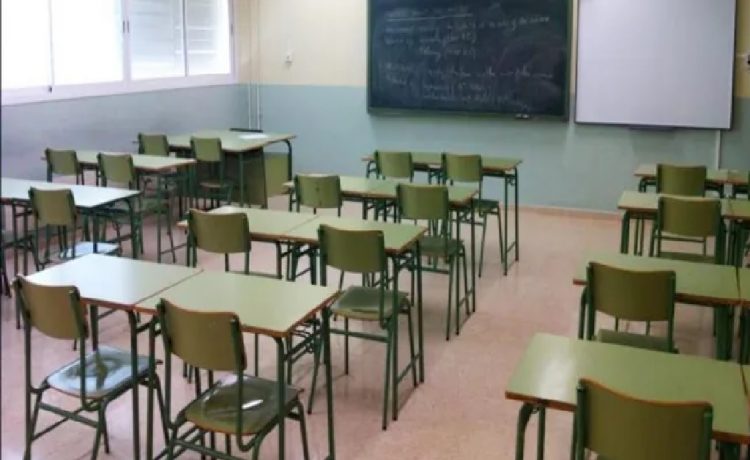 La medida, que corresponde a un hecho de violencia contra una maestra en Ciudad Vieja -Montevideo-, también afecta a jardines de infantes.