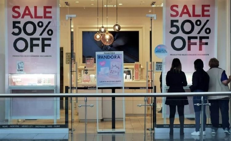 Argentina: Las ventas minoristas volvieron a caer en agosto y suman cuatro meses a la baja