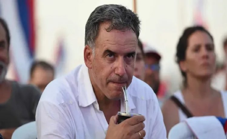 "No puedo creer que en el cumpleaños del Partido Nacional se diga que la vocación es trancar", Yamandú Orsi criticó a Álvaro Delgado