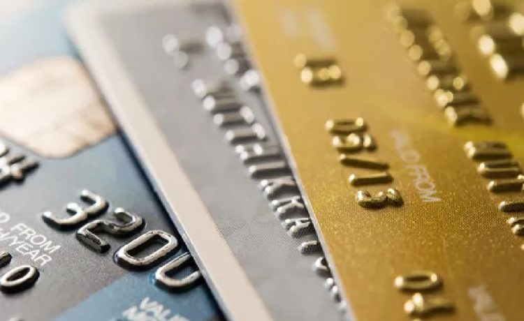 El uso de tarjetas de crédito creció en el segundo trimestre y se consolida como motor del consumo