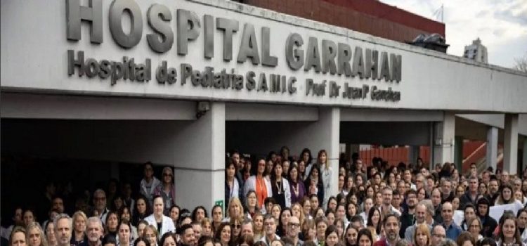 Médico que separó a siamesas rosarinas en el Garrahan: “No sobran trabajadores y los salarios quedaron muy desactualizados”