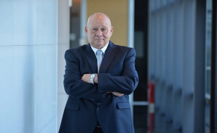Tras su renuncia, Salomón Vilensky criticó con insultos al canciller Lubetkin y cuestionó la falta de comunicación