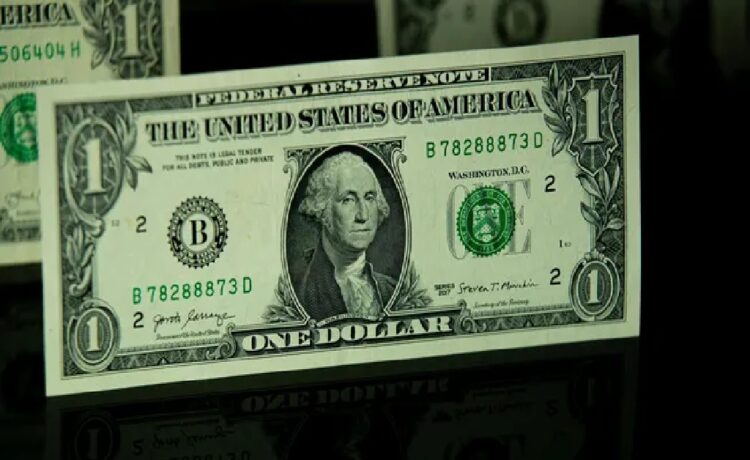 El dólar retrocedió nuevamente hacia la franja de los $ 43