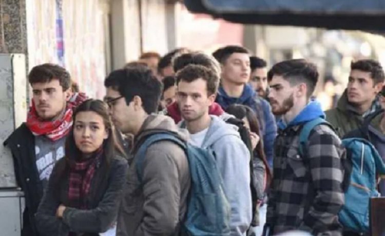 Mercado laboral de Argentina en crisis: El desempleo y la informalidad crece y las perspectivas no son alentadoras