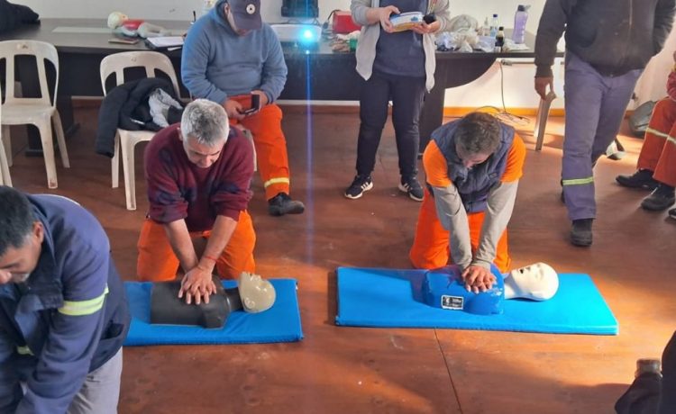 El personal de Higiene Urbana fue capacitado en RCP y primeros auxilios