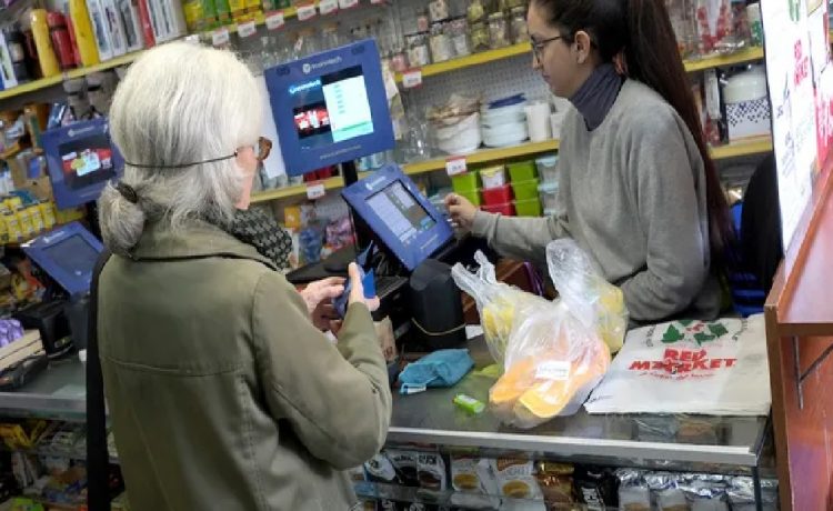 Uruguay: Comerciantes del litoral piden al BROU reactivar medidas para evitar otro desvío de consumo hacia Argentina
