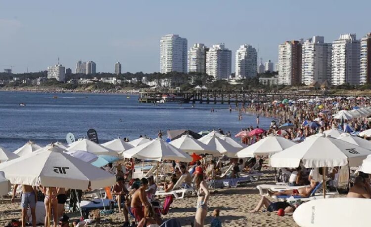 Punta del Este cerró la primera quincena del año con un incremento del gasto de los turistas y alerta a lo que ocurra en febrero