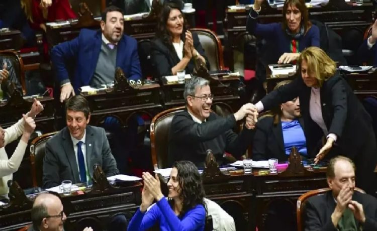 El Congreso le responde a Milei: la oposición organiza una sesión para voltear los vetos
