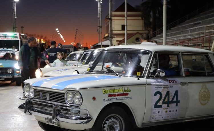 Gualeguaychú celebra el arribo del 22° Gran Premio Argentino Histórico