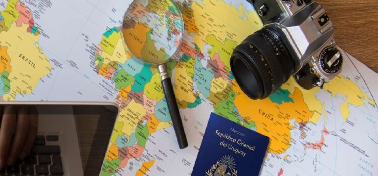 El pasaporte uruguayo entre los 25 mejores del mundo: ¿A qué países puede viajar sin visa?