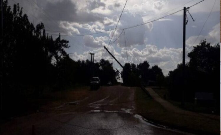 Tormenta de lluvia, viento y granizo en una comuna del departamento Colón