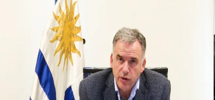 Yamandú Orsi es el presidente mejor valorado de Sudamérica