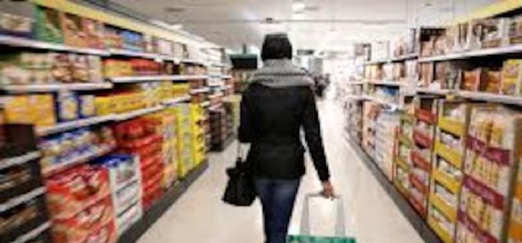 Volatilidad cambiaria: los supermercados del interior advierten que reciben listas con aumentos de precios de hasta 7%