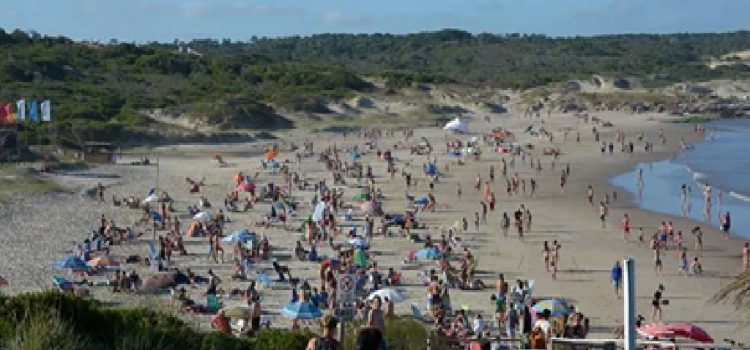 El turismo se proyecta como el principal servicio de exportación uruguayo, con un aumento potencial del 1,4% del PIB