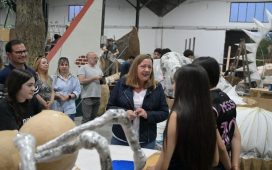 Con sinergia intergeneracional, se aproxima la Fiesta Nacional de las Carrozas Estudiantiles