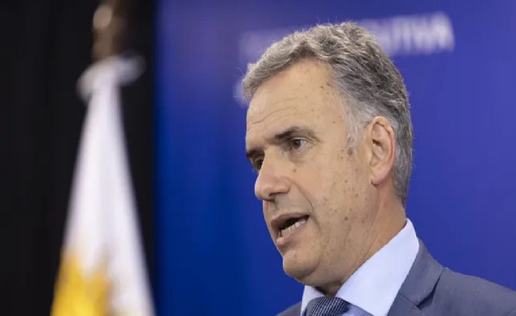 Yamandú Orsi festejó el descuento del Imesi a combustibles en frontera pero llamó a la "elasticidad" y "dinamismo"