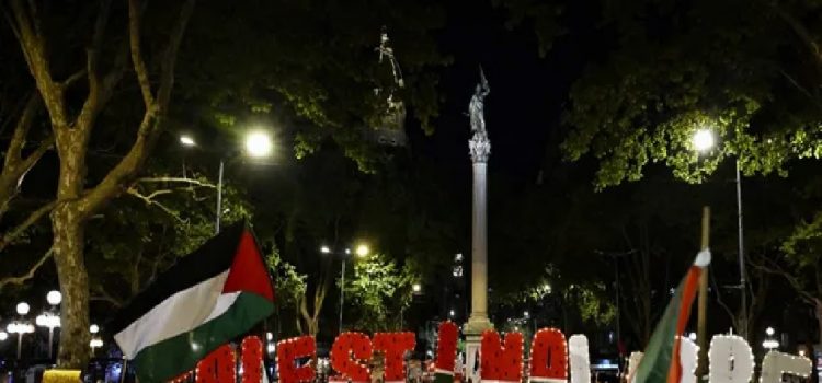 Carolina Cosse participó de la marcha por Palestina: "Lo que está pasando en Gaza es un genocidio"