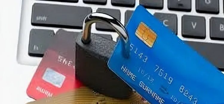 Uruguay: El Frente Amplio afina la estrategia sobre la marcha y presentará una nueva redacción sobre el secreto bancario