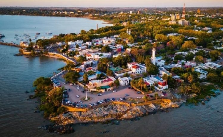 Romance, tecnología y una oportunidad para las inversiones, el atractivo combo que ofrece Colonia en real estate