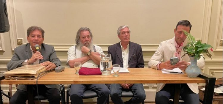 Marta Ledri y Ana María Papes, ganadoras del Certamen Literario Municipal Guillermo S. Ledri