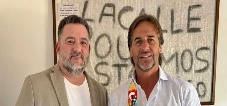 Al borde del paraíso fiscal: Lacalle Pou fue premiado por organización libertaria antiimpuestos