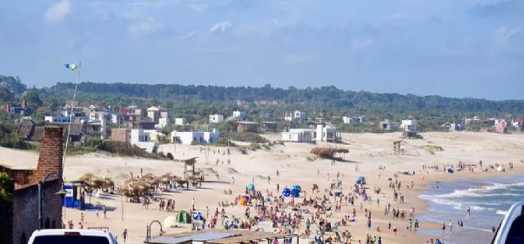 El sector turístico espera una mayor gasto argentino en la temporada tras el triunfo de Javier Milei