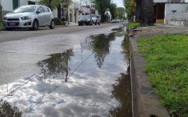 Por el purgado de los hidrantes podría haber volcado en la vía pública y turbiedad en el agua