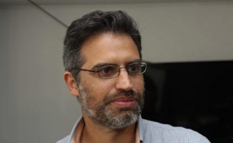 Tras la confirmación de un caso de tos convulsa, hay otro en estudio. “La vacuna es clave”, afirmó Garcilazo