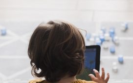 Cinco claves para acompañar la vida digital de niños y adolescentes