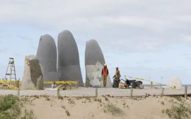 En Punta del Este y Maldonado habrá que pagar para estacionar a partir del verano de 2027