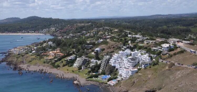 Robert Bouvier defendió el rechazo al proyecto inmobiliario de Punta Ballena