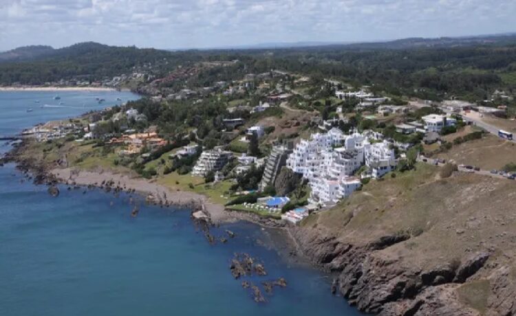 Robert Bouvier defendió el rechazo al proyecto inmobiliario de Punta Ballena