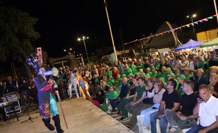 Gualeguaychú presentó los Corsos Populares Matecito 2026, edición Marina Correa