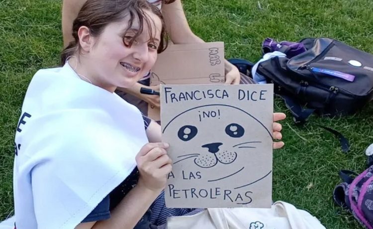 El mar en peligro: se presentaron 21.700 firmas contra la explotación petrolera en Uruguay