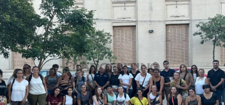 Docentes denuncian arbitrariedad y falta de diálogo ante el cierre de la Tecnicatura en Hotelería