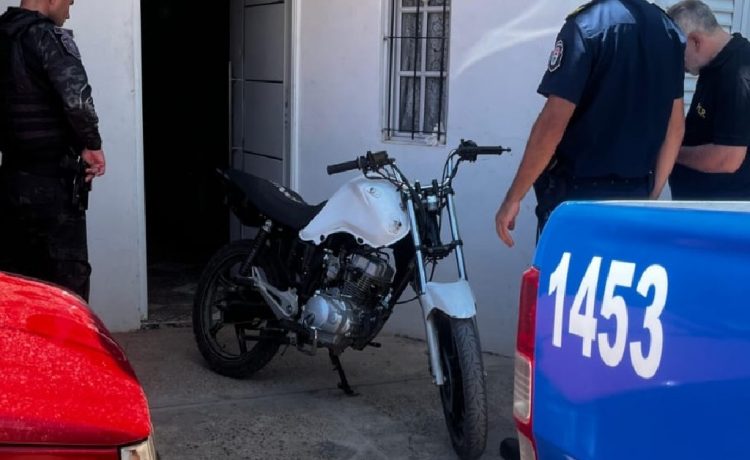 Allanamientos y secuestro de motos por picadas y maniobras peligrosas convocadas en redes sociales