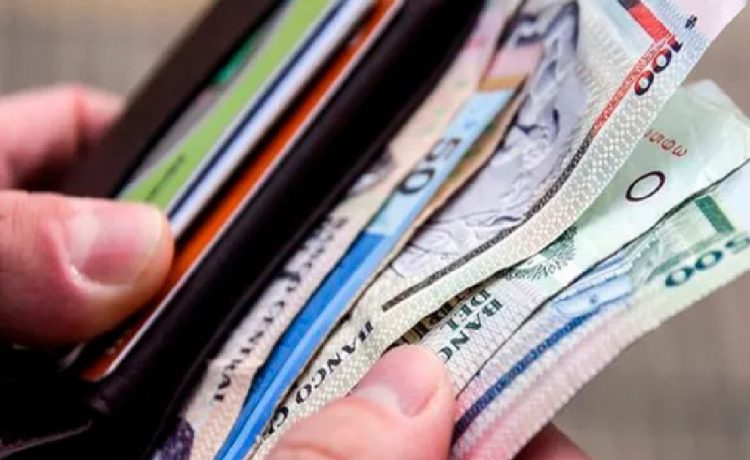 El Salario Mínimo Nacional y las jubilaciones suben desde este 1° de enero