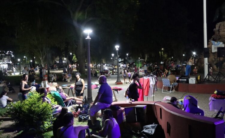 Feria Comunitaria Norte: encuentro de vecinos, emprendedores y artistas locales