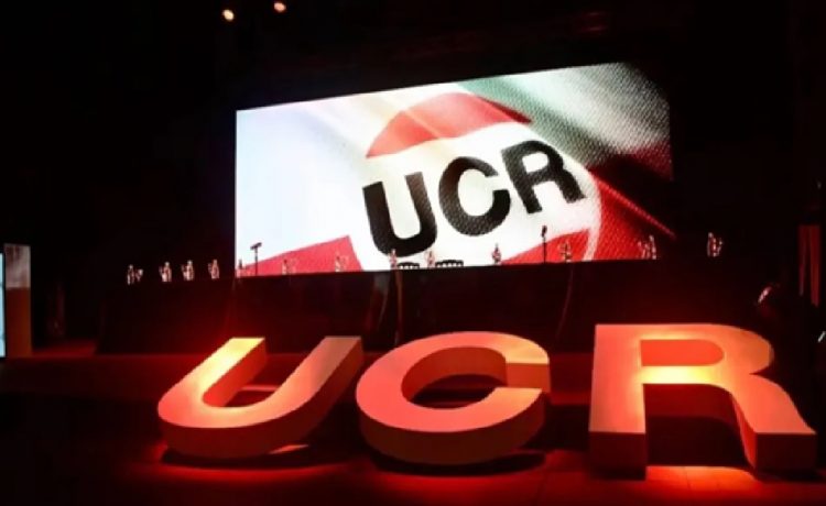 UCR Con presencia de dirigentes entrerrianos, el "Radicalismo Auténtico" busca recuperar la identidad de la UCR