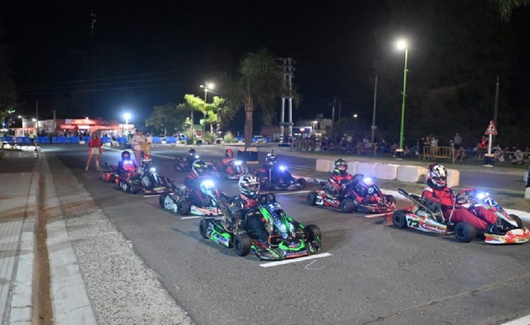 Se disputó la segunda edición del Karting Callejero Nocturno en Pueblo Belgrano
