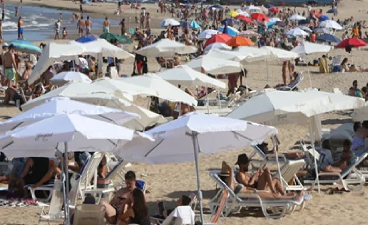 Punta del Este transita la segunda quincena entre la preocupación por el dólar y la fuerza del turismo interno