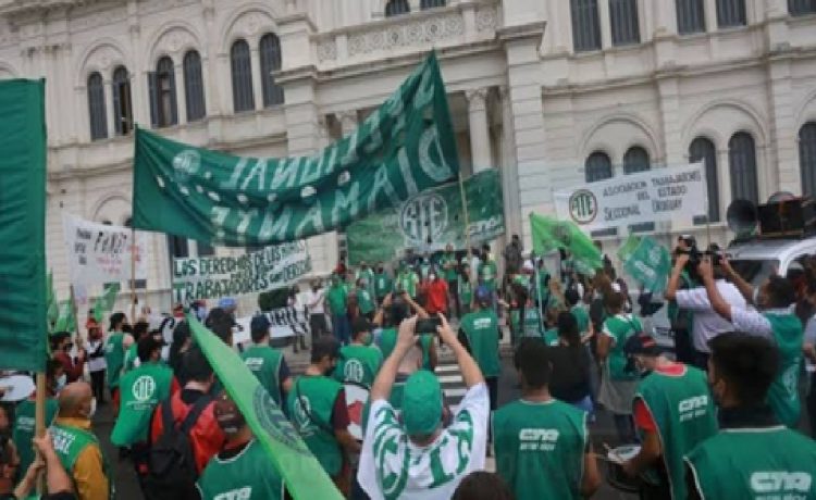 El Gobierno y los gremios expresan prioridades diferentes