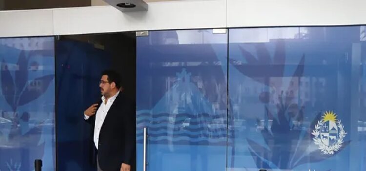 La transición da sus últimos pasos antes de la asunción del nuevo gobierno del Frente Amplio