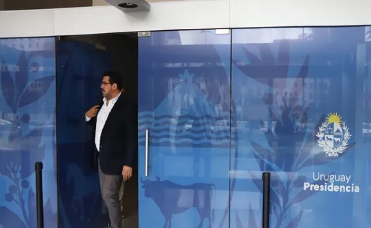 La transición da sus últimos pasos antes de la asunción del nuevo gobierno del Frente Amplio